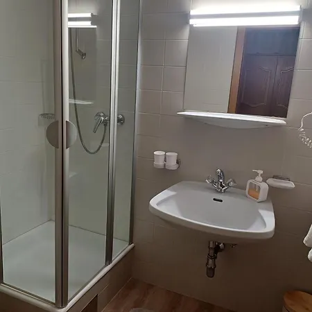 Gaestehaus Berta * 齐勒河谷采尔