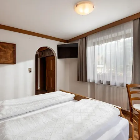Gaestehaus Berta * Цель-ам-Циллер