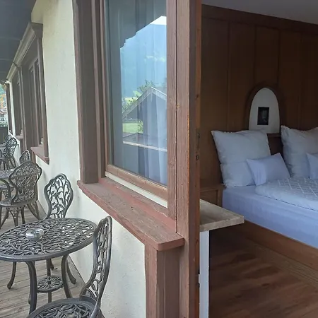 Gaestehaus Berta Bed & Breakfast *